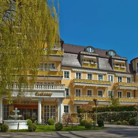 Hotel & Fontenay