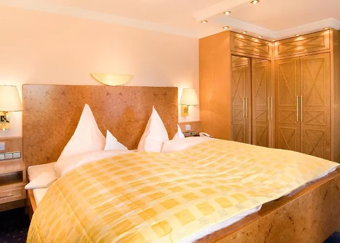 & Fontenay מלון 5*